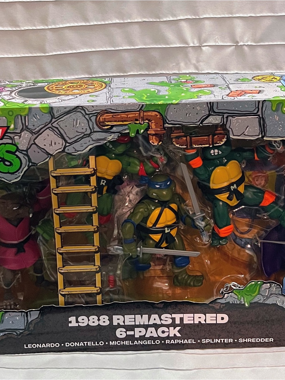Teenage Mutant Ninja Turtles- 1988 Remastered-  6 Pack - Playmates- TMNT
